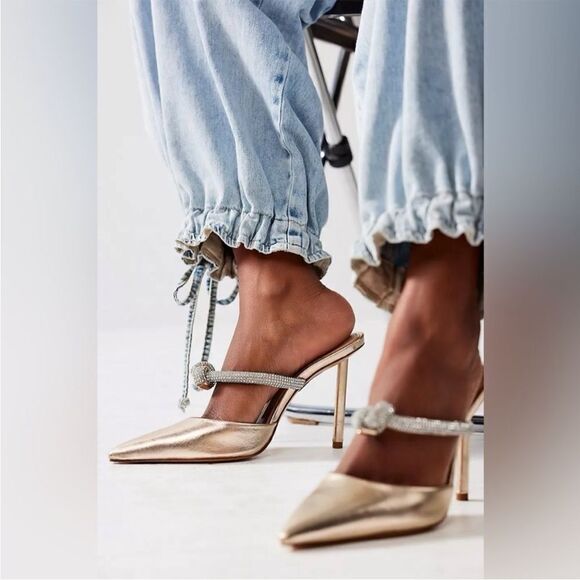 Schutz Say Yes Gold Metallic Napa Pointed Toe Mule Heels US 8.5 - Picture 3 of 10